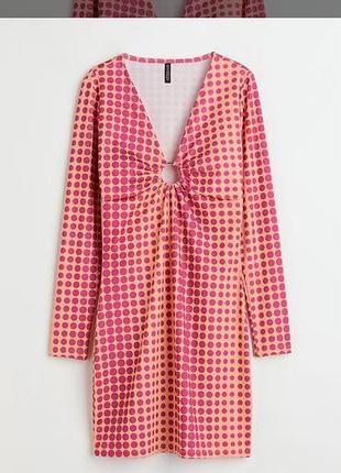 Коротка жіноча сукня h&m приталена з плямистим принтом дофамінова яскрава