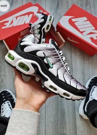 Термо кросівки nike air max plus tn black white mint