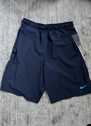 Оригінальні шорти nike size s