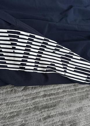 Оригінальні шорти nike size s 2