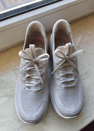 Оригінальні кросівки skechers 2