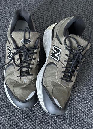 Кросівки чоловічі new balance 2002r