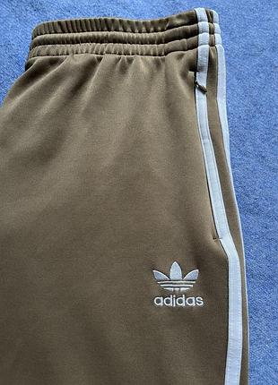 Спортивные штаны adidas 2