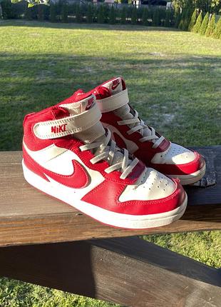 Nike кросівки