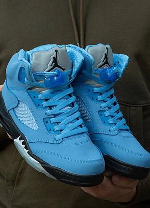 Чоловічі кросівки air jordan retro 5 university blue