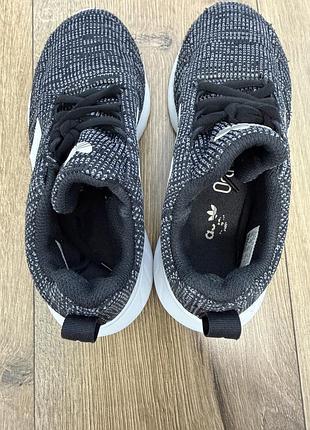 Кросівки adidas 33 розмір 7