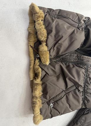 Куртка жіноча  пухова weekend max mara 8