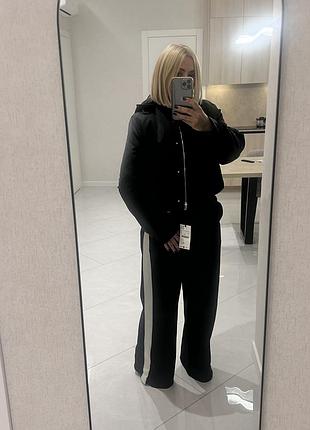 Утеплена коротка куртка zara