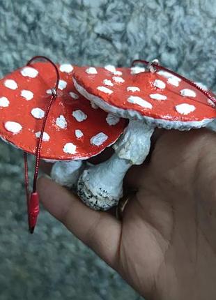 Новогодняя игрушка мухомор 2