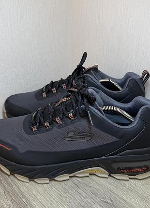 Кросівки skechers max protect fast track