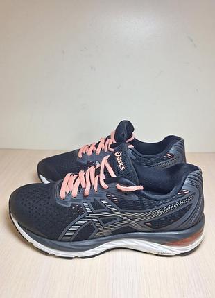 Кроссовки asics