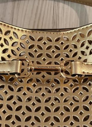 Сумка жіноча michael kors carson small convertible bucket bag шкіряна золотиста