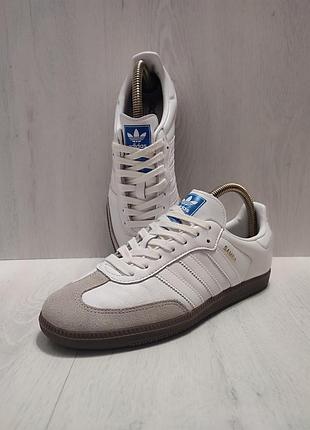 Кроссовки adidas samba 40,5- стелька 25,5 см