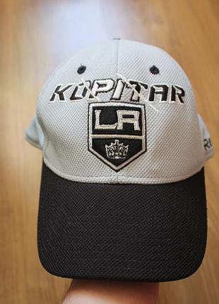 Бейсболка унисекс кепка reebok nhl los angeles kings (kopitar #11) размер s/m