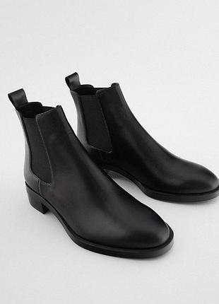 Класичні черевики челсі zara