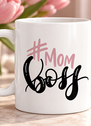 Чашка с принтом mom boss