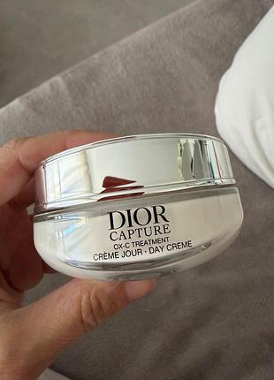 Денний антивіковий крем для обличчя та шиї dior capture