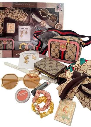 Детский набор в стиле гуччи gucci, сумочка, платок, очки, часы, кошелек,духи, помада, серьги, подвеска