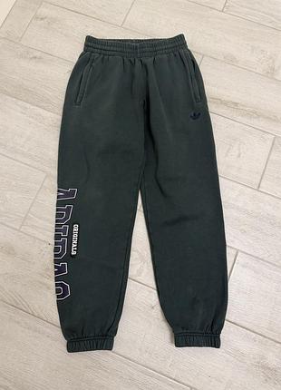Штани adidas