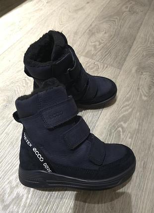 Продам зимние ессо р.27 стелька 17см - 17,5см.