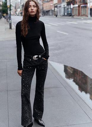 Футболка жіноча чорна з високим коміром zara new