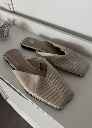 Шльопки zara