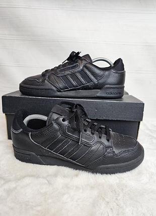 Шкіряні кросівки adidas 39 розмір