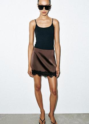 Шорты-юбка коричневые с кружевом zara new