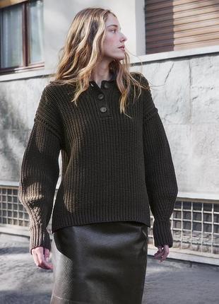 Трикотажный коричневый женский свитер-поло zara new
