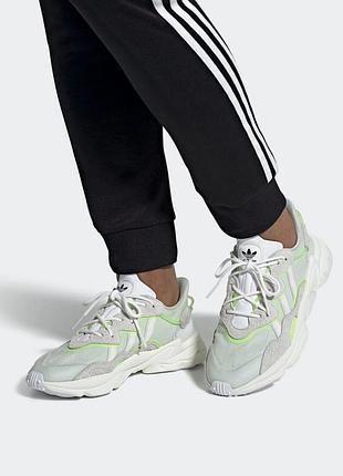 Стильні кросівки adidas ozweego 2