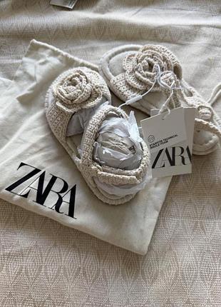 Босоніжки zara