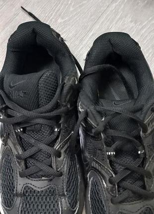 Женские кроссовки nike 6