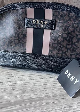 Косметичка жіноча dkny чорна з логотипом та смужками