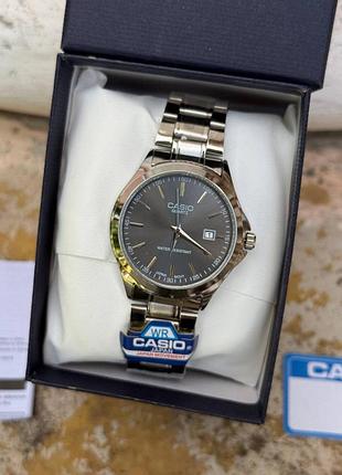 Годинник casio
