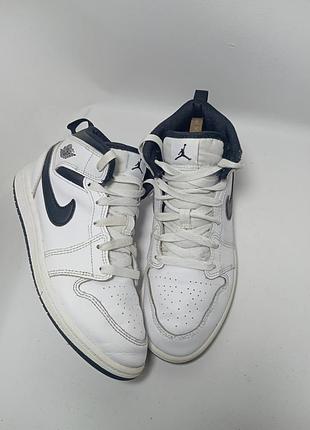 Кросівки , хайтопи nike air jordan 1 білі з чорним