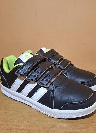 Дитячі фірмові кросівки adidas