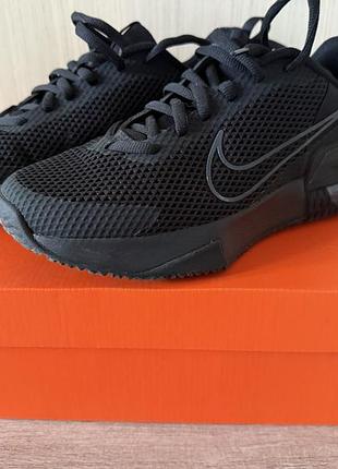 Nike кросівки