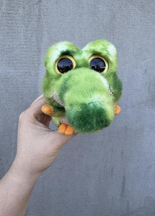 М'яка іграшка-алігатор із серії yoohoo & friends від бренду aurora world