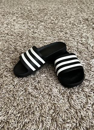 Шльопки шльопанці adidas 38 розміру