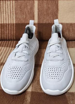 Женские кроссовки clarks 2