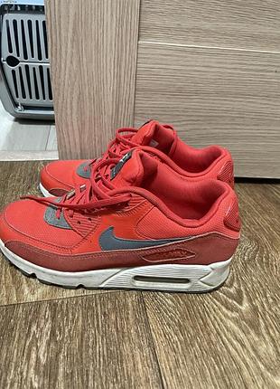 Кросівки жіночі nike червоні, розмір 39, довжина устілки 25 см