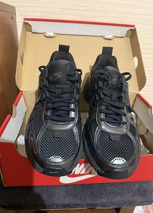 Кросівки жіночі nike v2k run оригінал