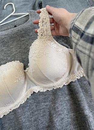 Ніжний бюст intimissimi 8