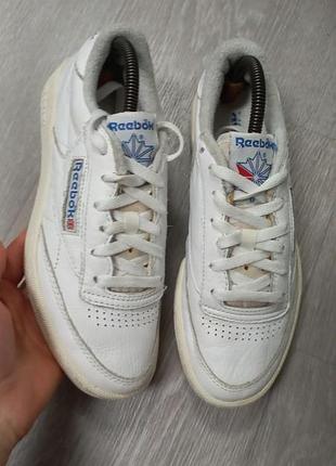 Шкіряні жіночі кросівки reebok