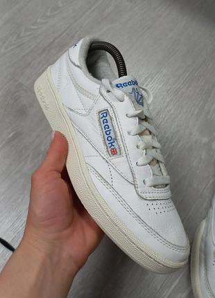 Шкіряні жіночі кросівки reebok 2
