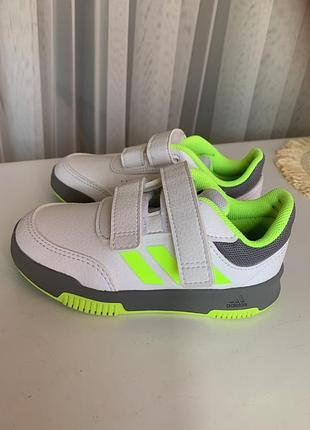 Кросівки adidas 26 p