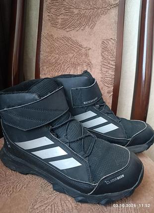 Снікерси високі adidas (черевики, ботінки) 38 розмір