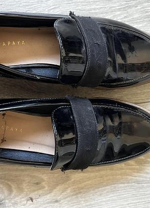 Лофери жіночі apaya чорні лаковані