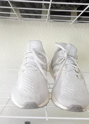 Кросівки жіночі adidas ultraboost 5.0 dna білі (розмір 40 / 25 см)