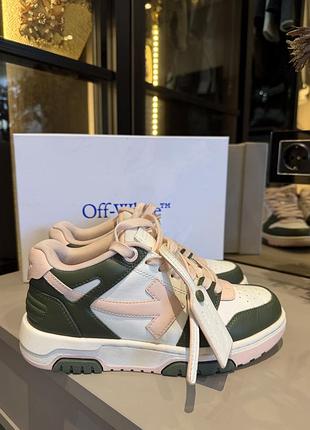 Снікерси off-white оригінал .